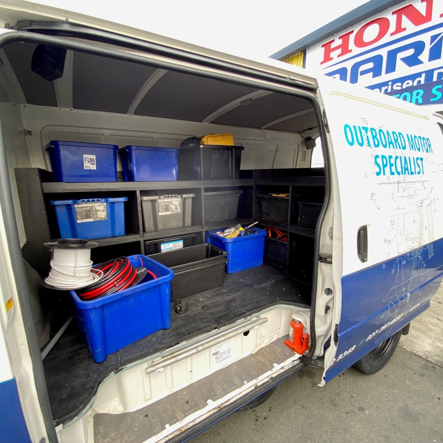 Mobile servicing (2) Mobile servicing (2)